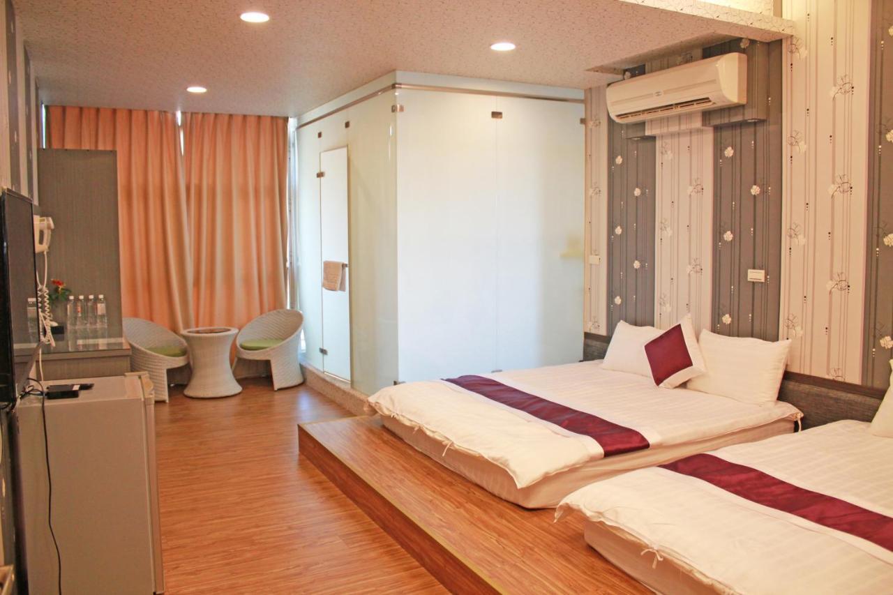 Wind Town Guest House Heng-ch'un Buitenkant foto